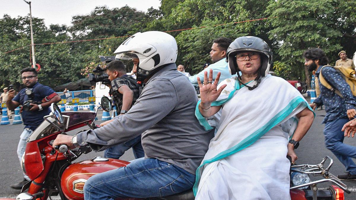 Kolkata Election 2026: बाइक बैन और पिलियन राइड पर रोक, जानें पूरा नियम
